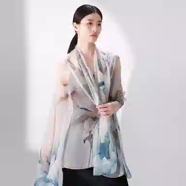 一米画纱 国风花卉轻盈透气旅游拍照外搭真丝雪纺喷绘长巾出行遮阳纱巾 丝巾 桑蚕丝 女款