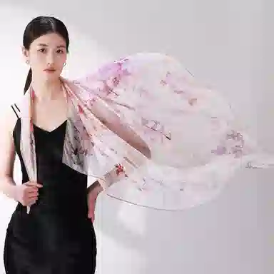 一米画纱 清新飘逸气质外搭披肩大方巾优雅亲肤外出真丝雪纺喷绘防晒 桑蚕丝 丝巾 女款