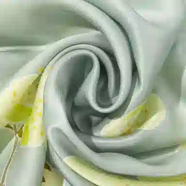 一米画纱 紫薇系列高级感立体花朵钉珠素绉缎旗袍外出中式印花 桑蚕丝 丝巾 女款