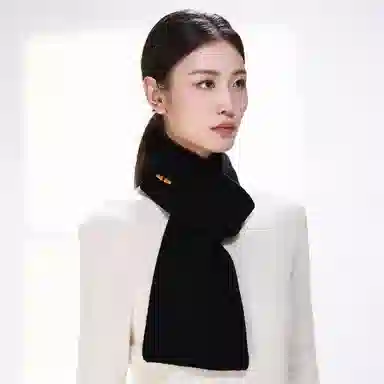 Yimi Huasha Vintage Toggle Wool Neck Warmer