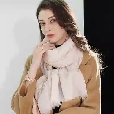 一米画纱 轻盈柔美细腻亲肤保暖空调披肩高档斜纹喷绘印花自然时尚旅游拍照 山羊绒 绒线围巾 女款