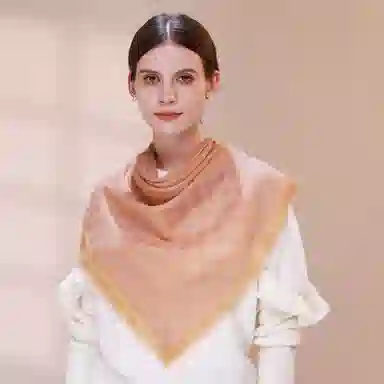 一米画纱 高格调细密轻盈柔软舒适亲肤保暖大方巾清新水溶色织格优雅个性毛须边 绵羊毛 绒线围巾 女款