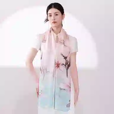 一米画纱 新潮国风优雅大方花卉图案柔软丝绸高档舒适真丝长巾东方丝语系列 桑蚕丝 丝巾 女款