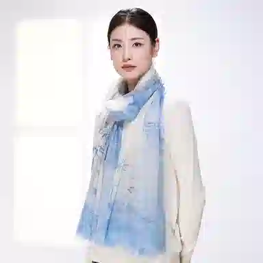 一米画纱 轻盈柔美细腻亲肤保暖空调披肩高档斜纹喷绘印花自然时尚旅游拍照 山羊绒 绒线围巾 女款