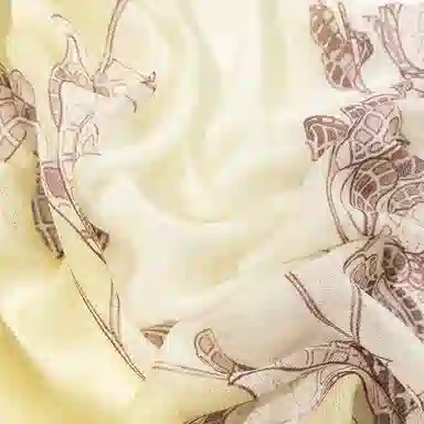 一米画纱 轻盈柔美细腻亲肤保暖空调披肩高档斜纹喷绘印花自然时尚旅游拍照 山羊绒 绒线围巾 女款