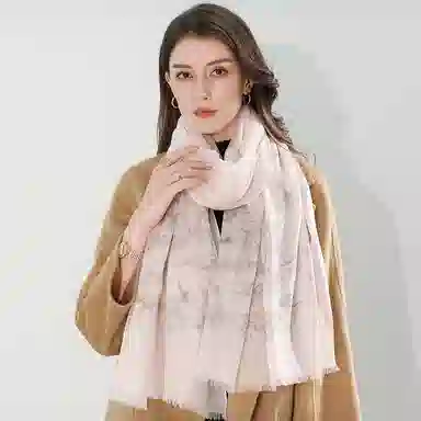 一米画纱 轻盈柔美细腻亲肤保暖空调披肩高档斜纹喷绘印花自然时尚旅游拍照 山羊绒 绒线围巾 女款