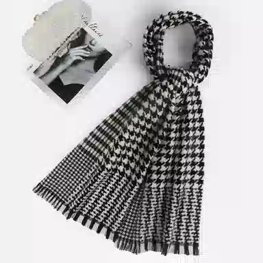 一米画纱 温暖柔软优雅舒适日式暖糯厚实色织格细腻亲肤保暖披肩青春洋气时尚 绵羊毛 绒线围巾 女款