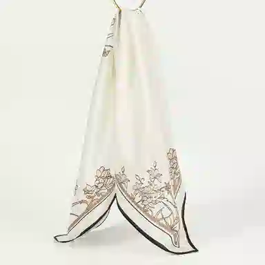 一米画纱 丝绸质感花卉图案国风印花真丝方巾踏青郊游装饰领巾拍照搭配 桑蚕丝 丝巾 女款