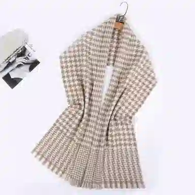 一米画纱 温暖柔软优雅舒适日式暖糯厚实色织格细腻亲肤保暖披肩青春洋气时尚 绵羊毛 绒线围巾 女款