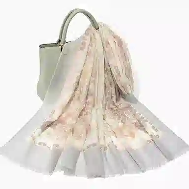 一米画纱 轻盈柔美细腻亲肤保暖空调披肩高档斜纹喷绘印花自然时尚旅游拍照 山羊绒 绒线围巾 女款