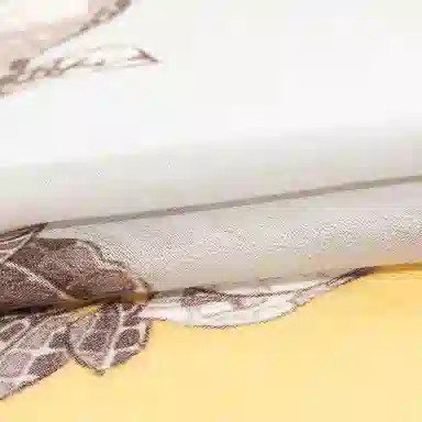 一米画纱 轻盈柔美细腻亲肤保暖空调披肩高档斜纹喷绘印花自然时尚旅游拍照 山羊绒 绒线围巾 女款