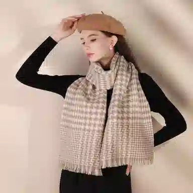 一米画纱 温暖柔软优雅舒适日式暖糯厚实色织格细腻亲肤保暖披肩青春洋气时尚 绵羊毛 绒线围巾 女款