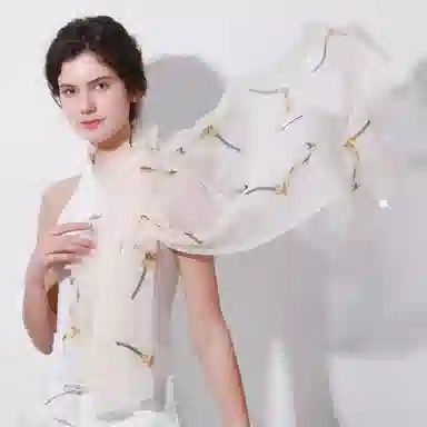 一米画纱 清新飘逸国风真丝雪纺喷绘沙巾气质仙仙花卉印花旅游拍照 桑蚕丝 丝巾 女款