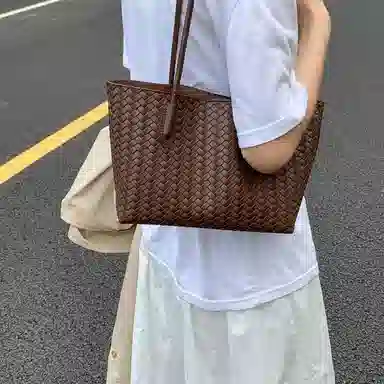 NURKIC Handbag