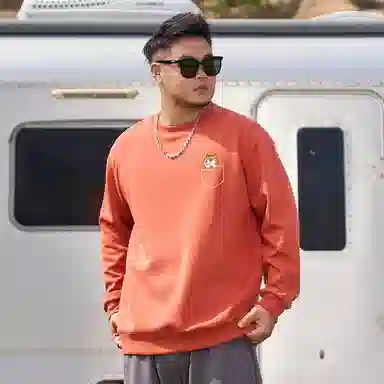 乔拉格 大码男装 卡通趣味口袋狗印花 圆领套头卫衣 男女同款