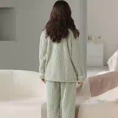 莫代尔 条纹秋冬季天大码半边绒家居服珊瑚绒加绒加厚女士舒适睡衣套装 女款