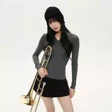 PSO Brand V-Neck Slim Ribbed Long Sleeve Tee