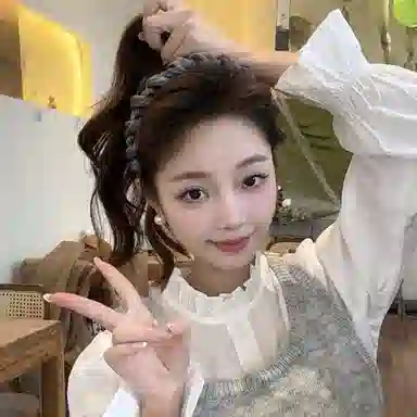 【小香风珠光亮钻网纱】 无限兔 高级感外出百搭压发防滑带齿舒适方便刘海高颅顶气质 亚克力 发箍 女款