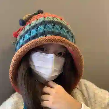 【复古风五彩色球球】 无限兔 韩版手工毛球流苏手工针织帽时尚百搭护耳秋冬大头围保暖包头帽系带套头冷帽 腈纶 绒线帽 男女同款情侣款