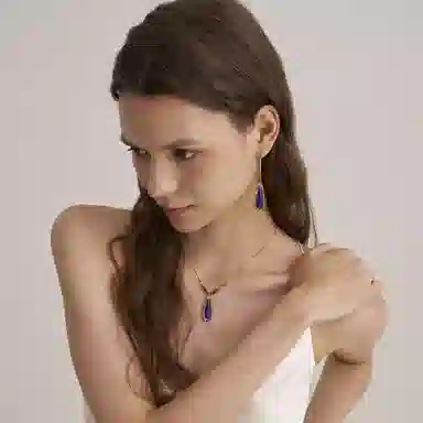 SATELLITE CLAUDIA