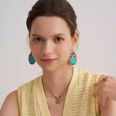SATELLITE CLAUDIA