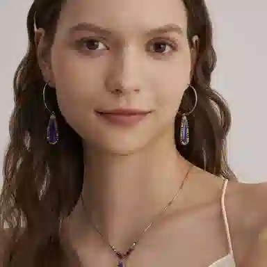 SATELLITE CLAUDIA