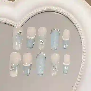 计轩 夏日法式猫蝴蝶气质可拆卸  穿戴甲 中梯白蓝纯色 亮片