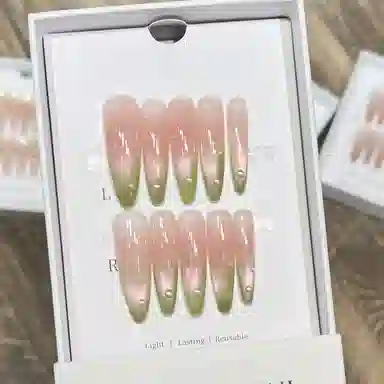 计轩 芭乐猫眼简约绿色温柔腮红纯手工  穿戴甲 长款裸渐变 纯欲