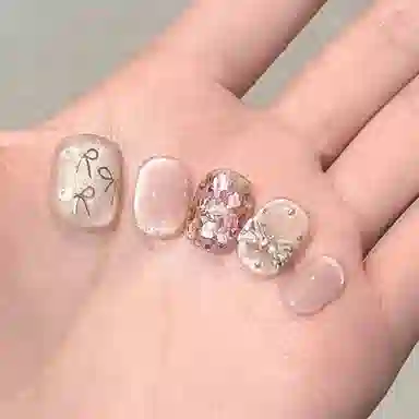 计轩 蝴蝶结玻璃珠猫眼亮片  穿戴甲 短梯粉色纯色 可爱 气质美甲显白温柔