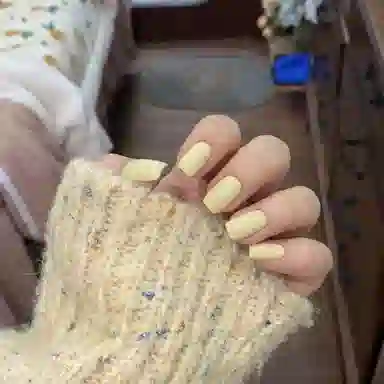 计轩 小鸡黄流行爆款小鸡黄嫩黄色甜美简约美甲可爱少女心  中梯短梯黄色纯色 可爱