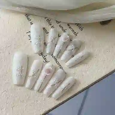计轩 中国风盘扣珍珠  穿戴甲 中梯白晕染 纯欲