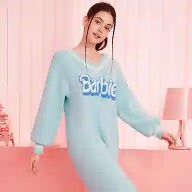 MISS CURIOSITY x Barbie