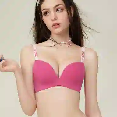 MISS CURIOSITY JADORE