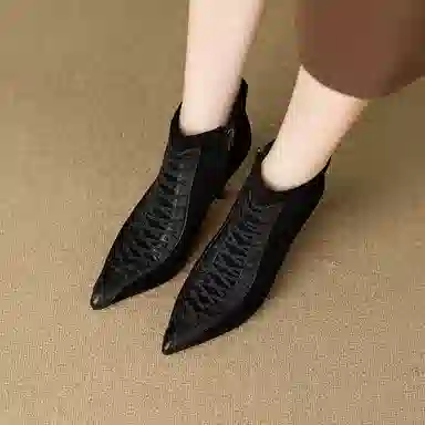 JIUXINGDAO Cross-Tie Ankle Boots
