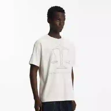 BIRTH OF ROYAL CHILD SS25 T