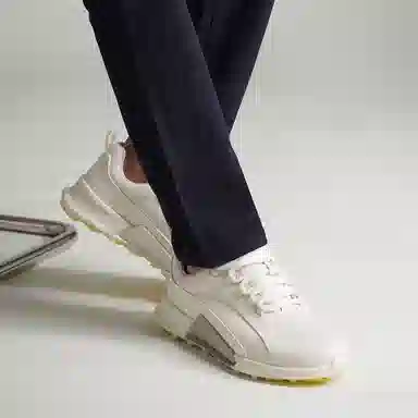 AQUASCUTUM