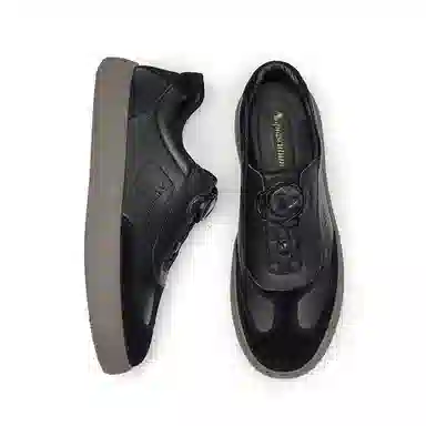 AQUASCUTUM