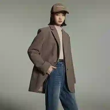 初语 加厚呢子通勤风垫肩毛呢西装大衣外套 女款 浅咖色