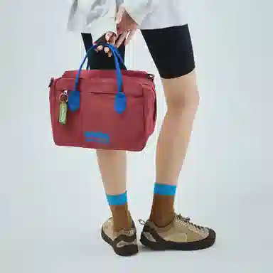 MAD HATcher Le Wu Series Vintage Y2K Crossbody Bag Medium