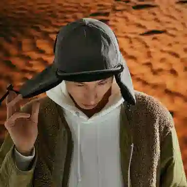 the MAD HATcher Outdoor Series