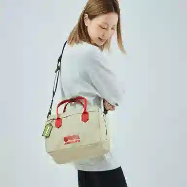 MAD HATcher Le Wu Series Vintage Y2K Crossbody Bag Medium