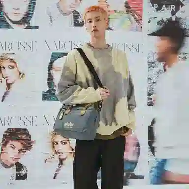 MAD HATcher Le Wu Series Vintage Y2K Crossbody Bag Medium