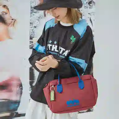 MAD HATcher Le Wu Series Vintage Y2K Crossbody Bag Medium