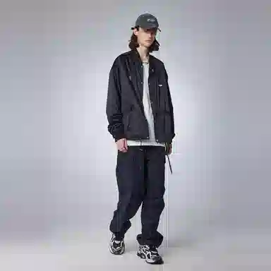 Guuka Bomber Jacket Black