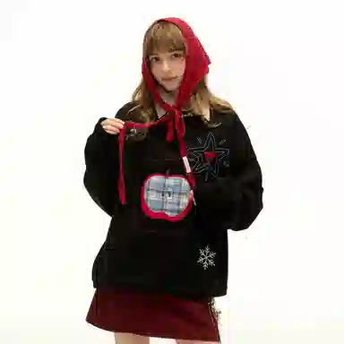 Guuka Christmas Apple Embroidered Sweatshirt