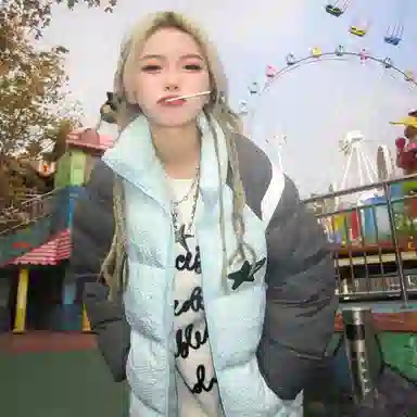 TURNTHETABLES FW22 Pleated Texture Puffer Coat