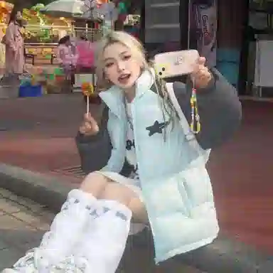 TURNTHETABLES FW22 Pleated Texture Puffer Coat