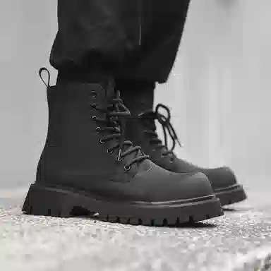 Martin Boots Classic Black