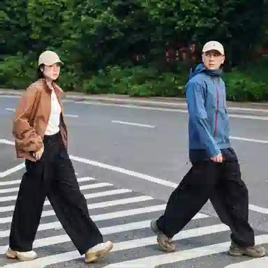 Beau Today Casual Mesh Sneakers Gray