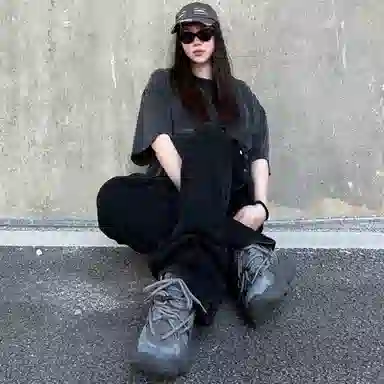 Beau Today Retro Dad Sneakers Space Grey